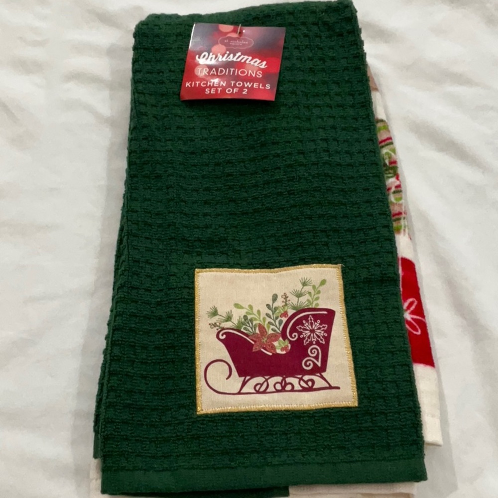 St Nicholas Square 2 pc Embroidered Sleigh Kitchen Towels